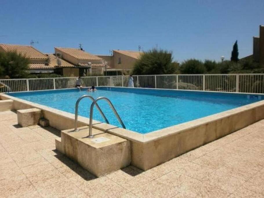 Villa Le Sept à Gruissan Extérieur photo